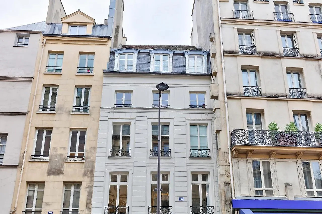 100 - Luxury 2 Bedroom - Beaubourg Marais Paris