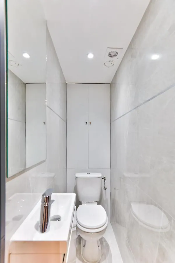 100 - Luxury 2 Bedroom - Beaubourg Marais Paříž